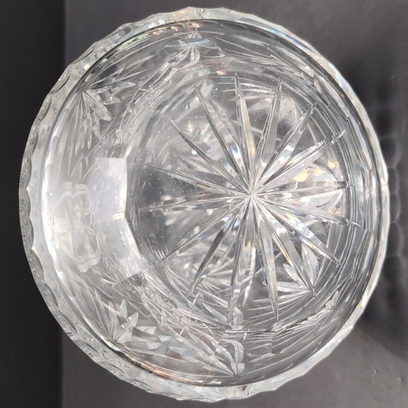 VGT, Heavy Cut Pinwheel Crystal Decanter/Stopper. - Picture 9 of 11